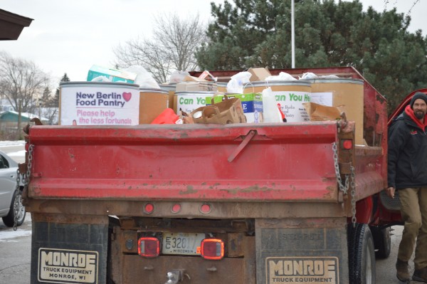 GMS delivers to New Berlin Food Pantry